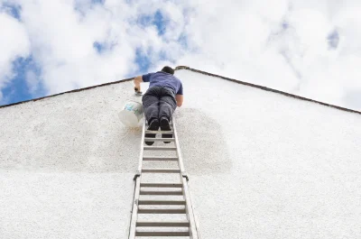 Peinture extérieure à Bricquebosq — façades et ravalement